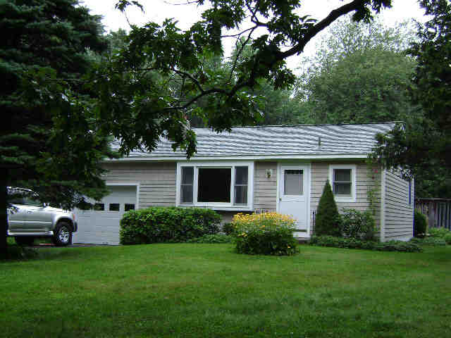 Building photograph for 35 WOODLAND RD